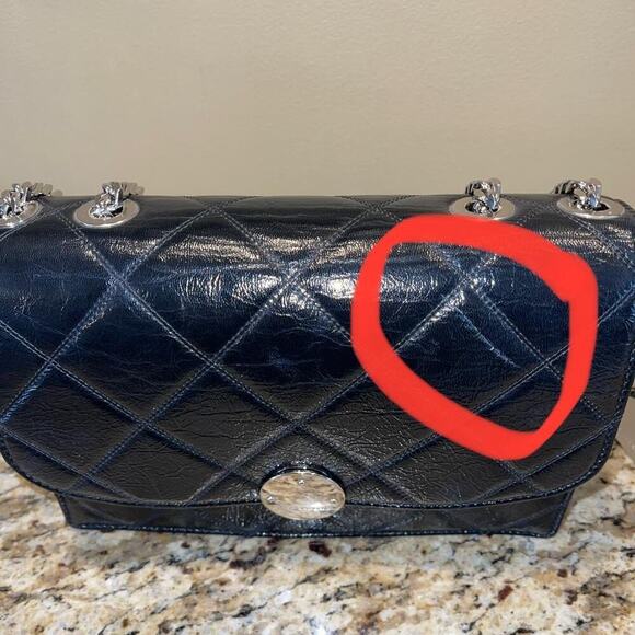 Marc Jacobs Quilted Big Trouble Black Patent Leather Bag Purse - Picture 9 of 14